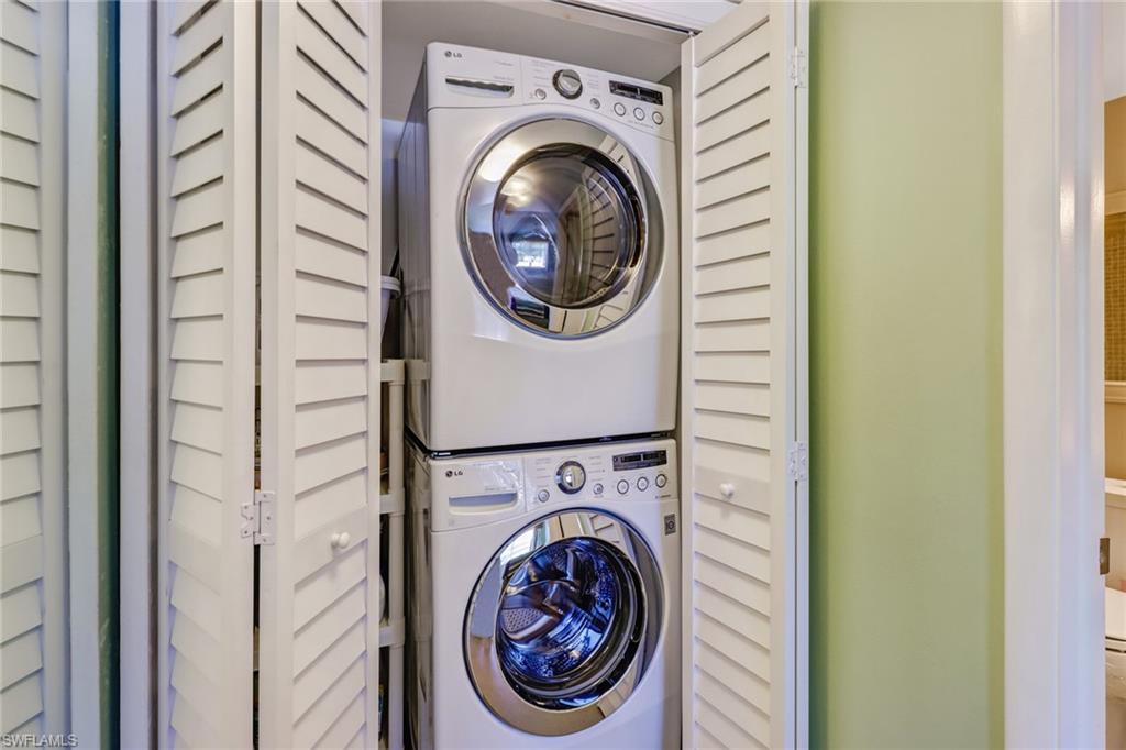 5 High Point CIR W 211