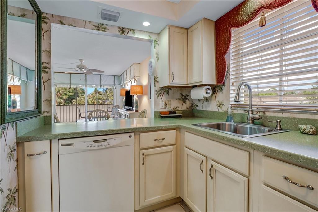 5 High Point CIR W 211