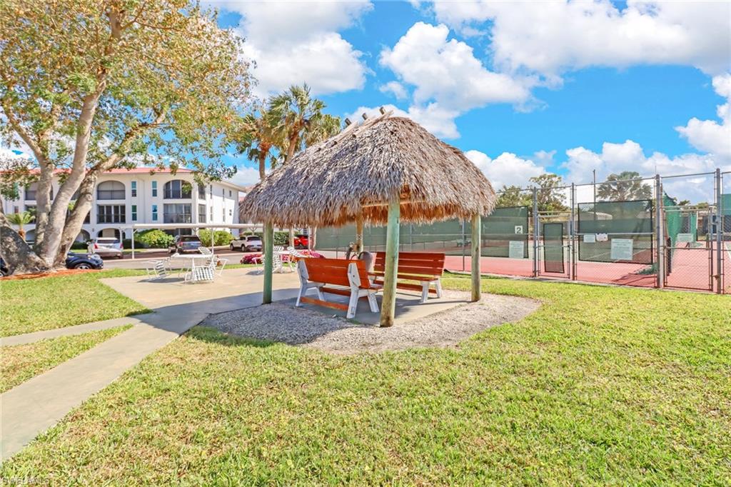 5 High Point CIR W 211