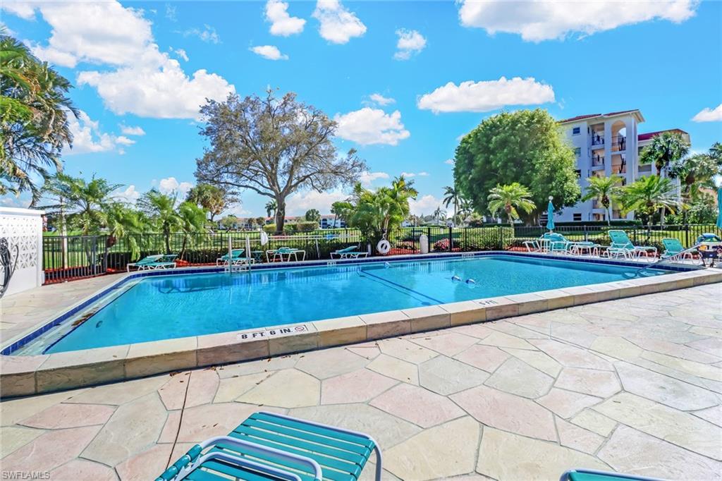 5 High Point CIR W 211