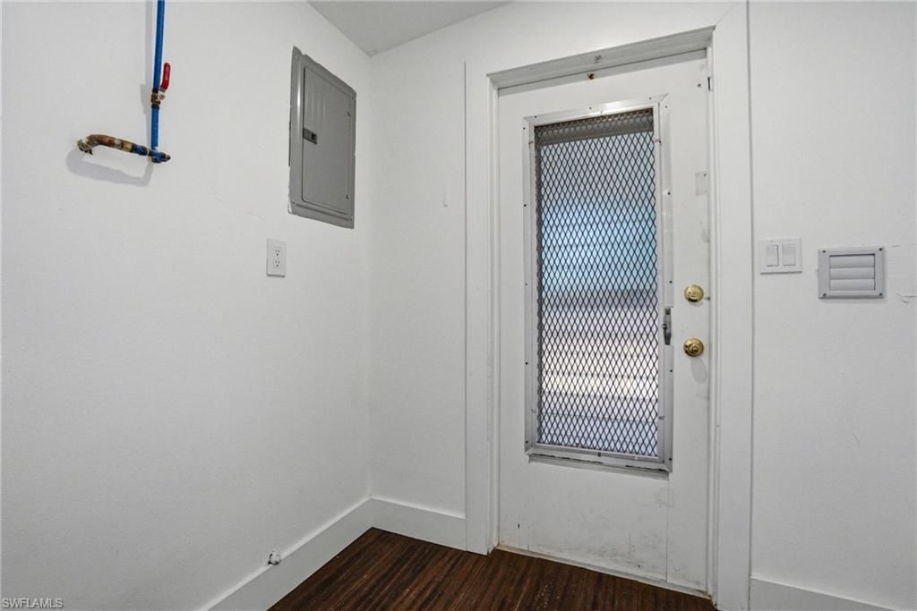 2300 Estey AVE