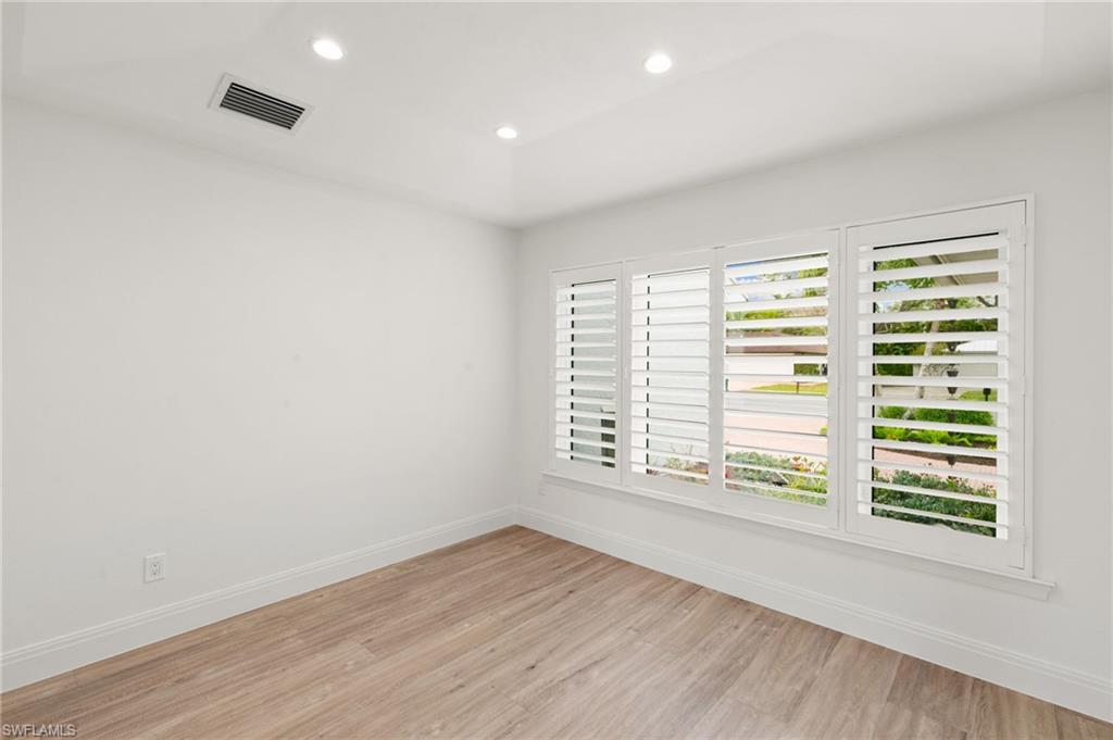 2178 Pine Woods CIR 25