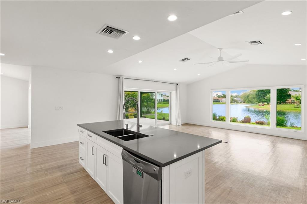 2178 Pine Woods CIR 25