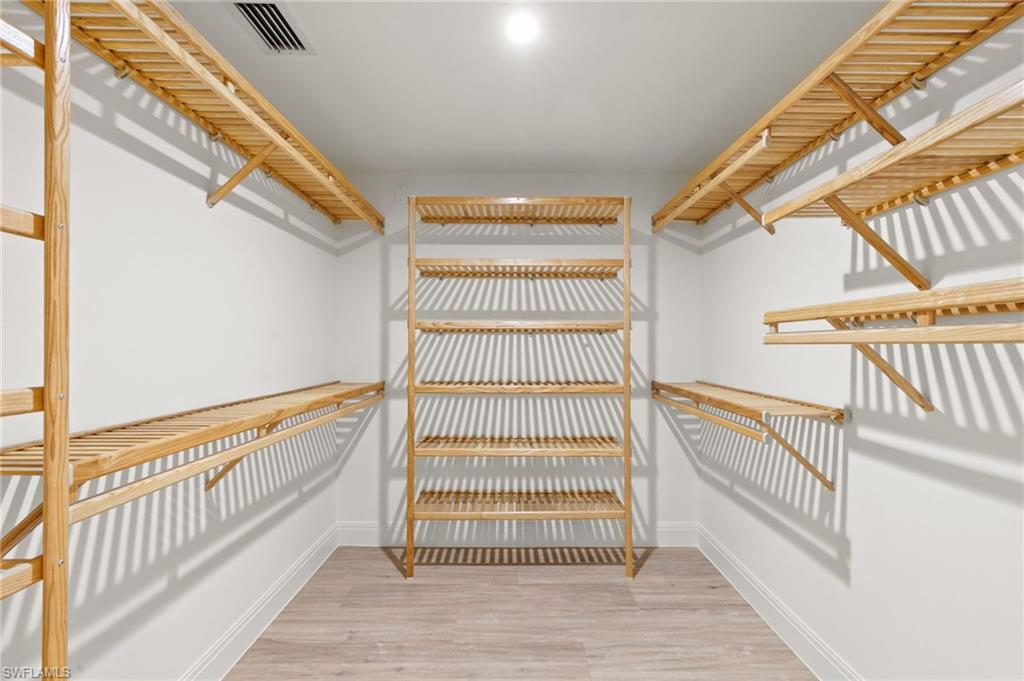 2178 Pine Woods CIR 25