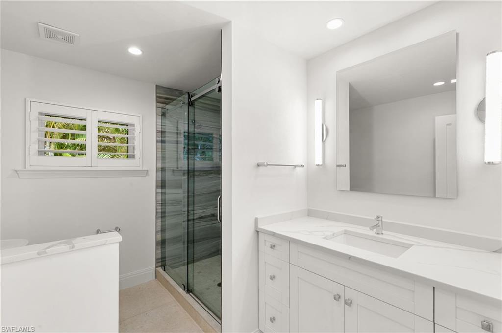 2178 Pine Woods CIR 25