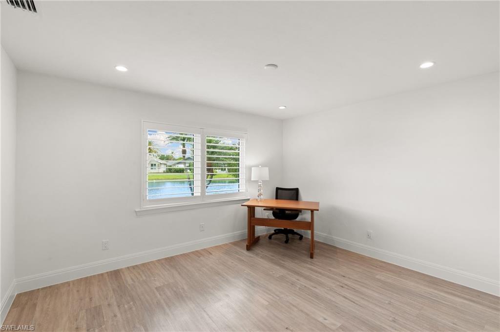 2178 Pine Woods CIR 25