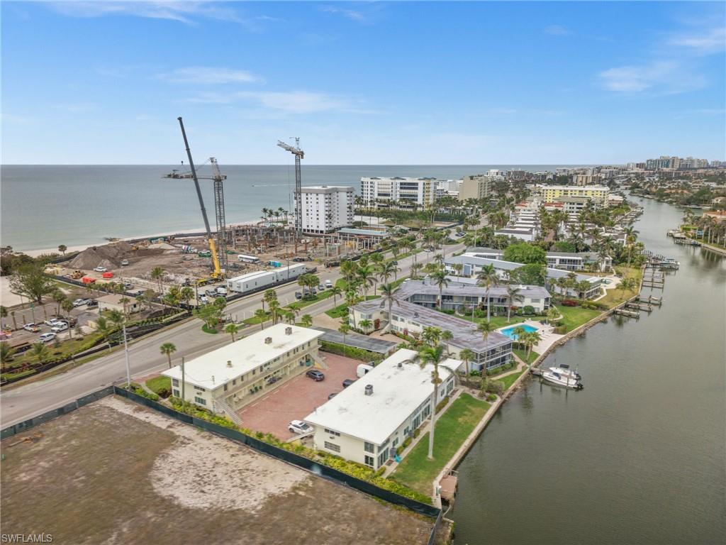1550 GULF SHORE BLVD N E2