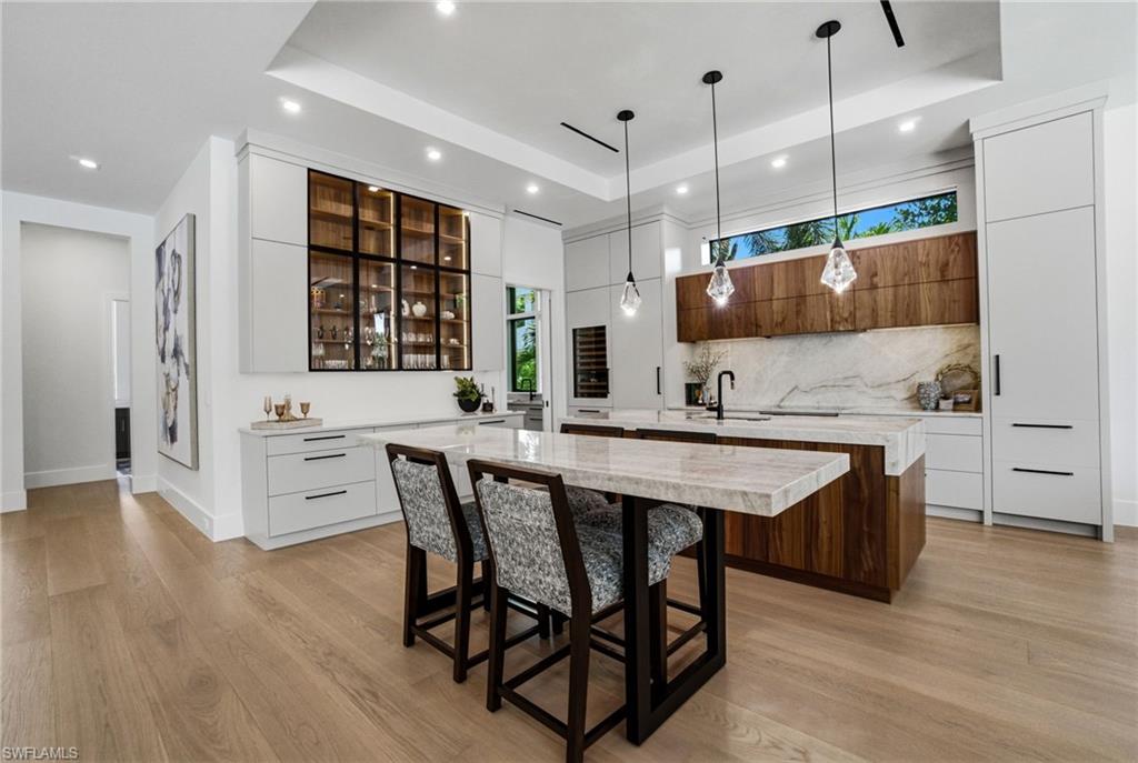 264 8th AVE S