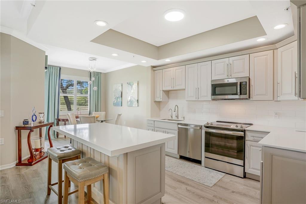 3485 LAUREL GREENS LN S 102