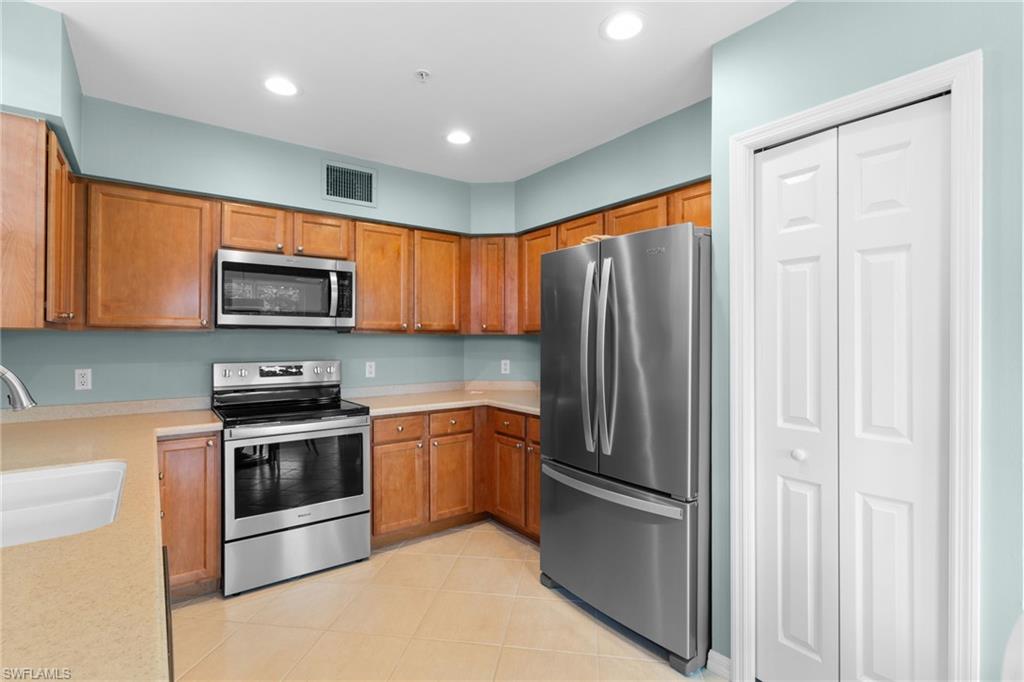 1595 Winding Oaks WAY 103