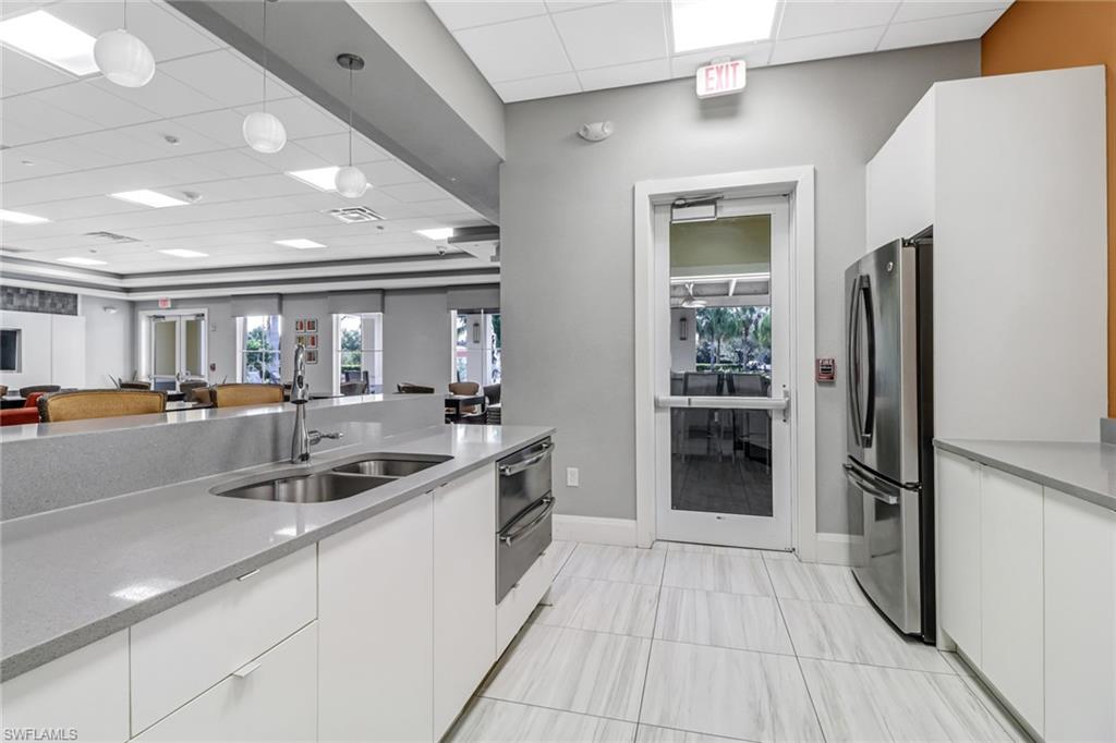 2257 Avocado LN