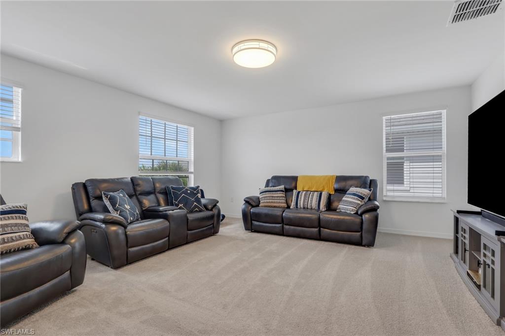 2257 Avocado LN