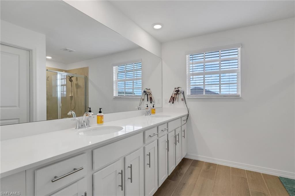 2257 Avocado LN
