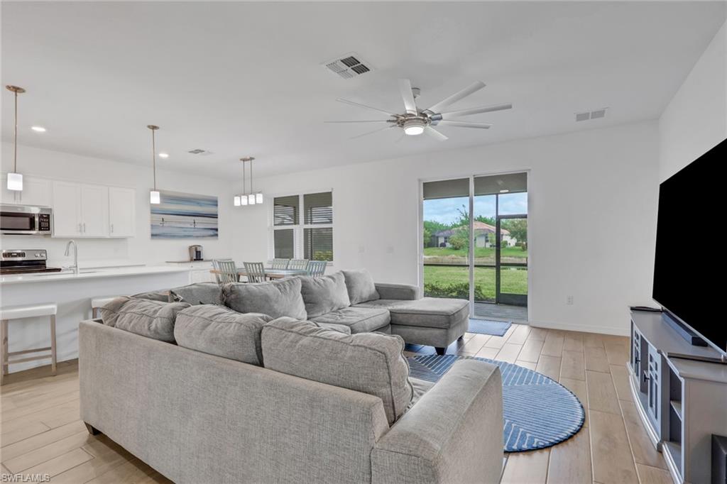 2257 Avocado LN
