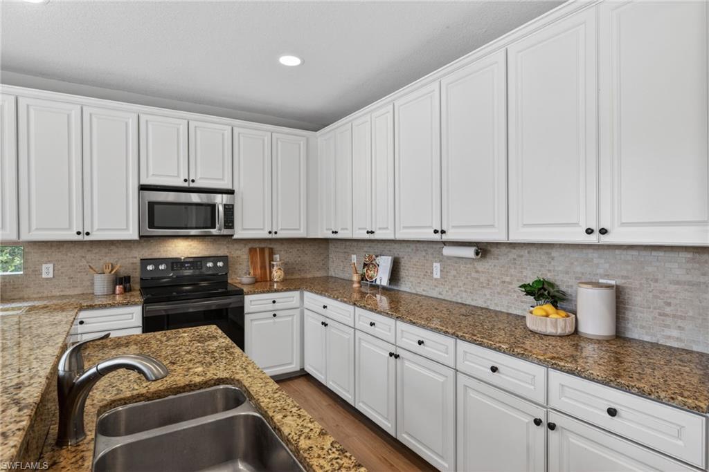 21827 Rainbow Lake CT