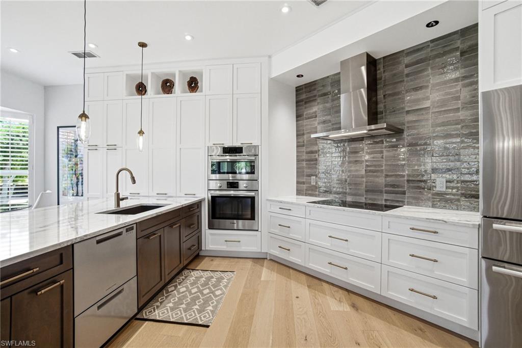 1835 Les Chateaux BLVD 204