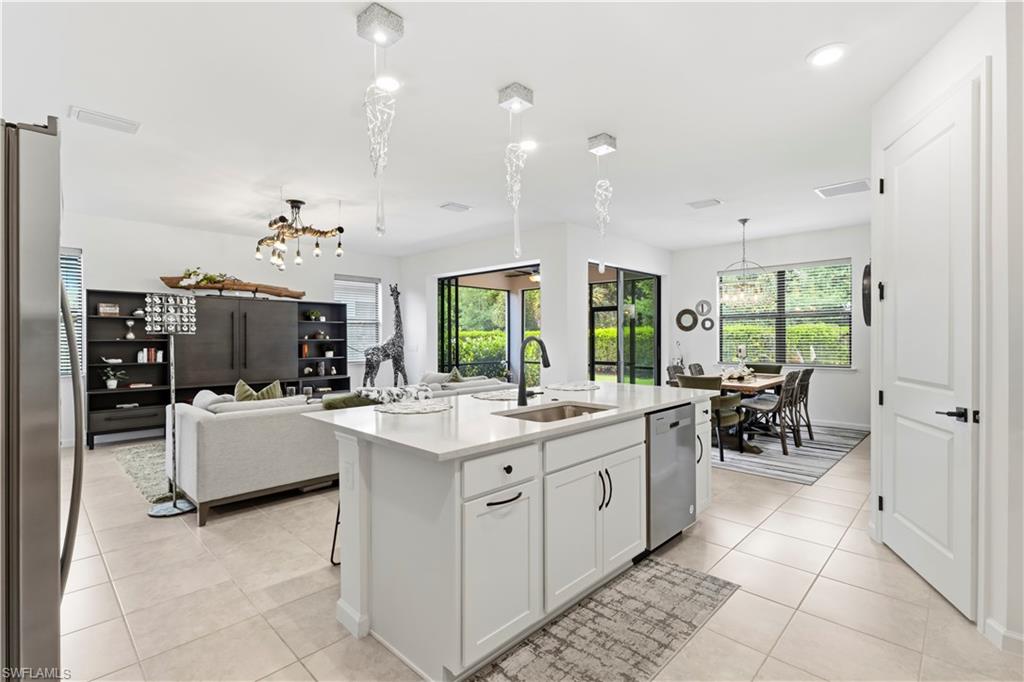 10475 Ventana LN