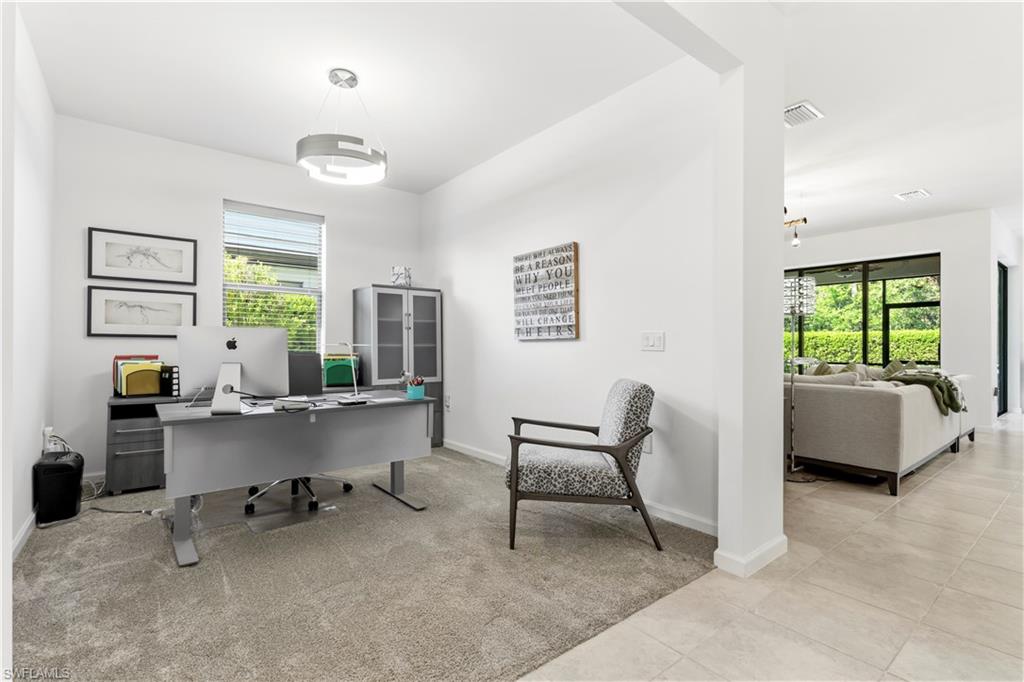 10475 Ventana LN