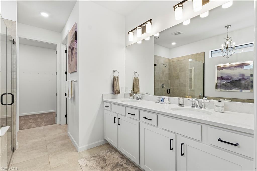 10475 Ventana LN