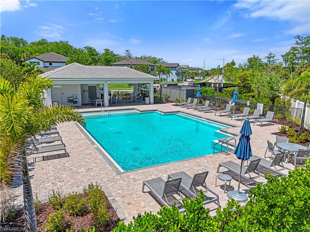 10475 Ventana LN