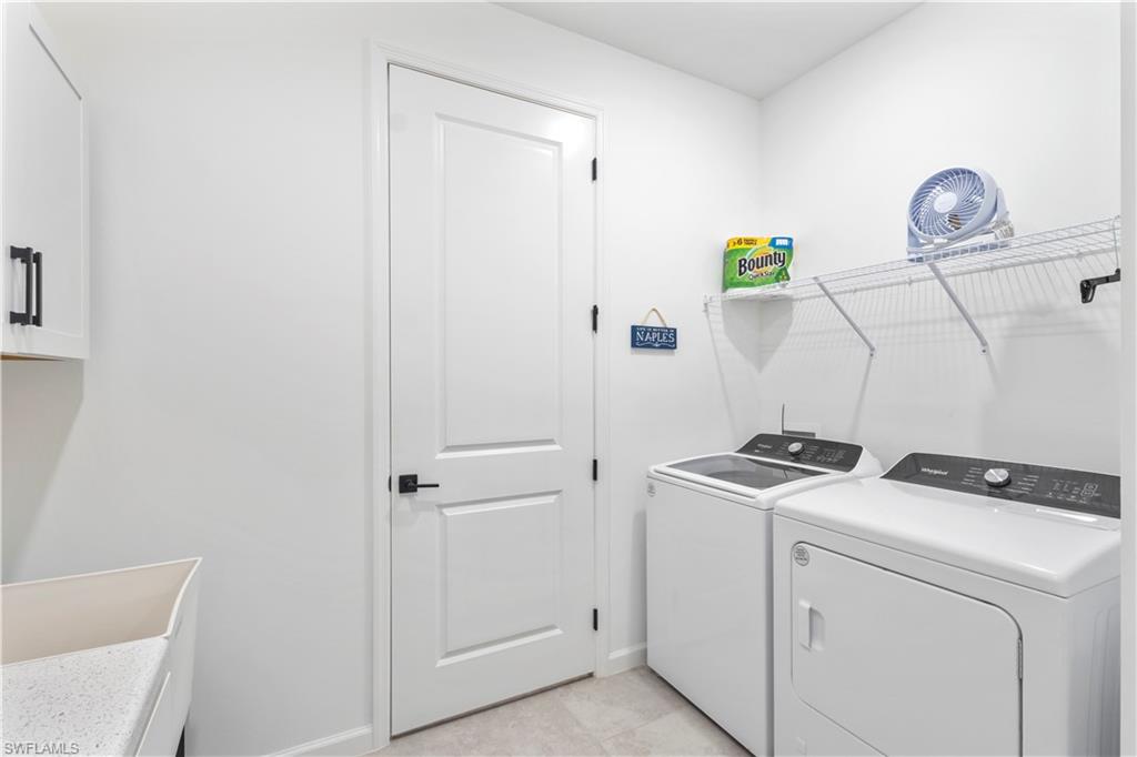 10475 Ventana LN