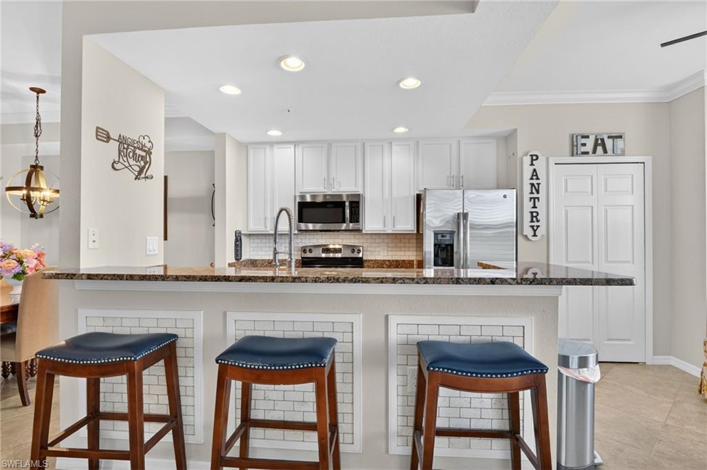 9513 Avellino WAY 2014