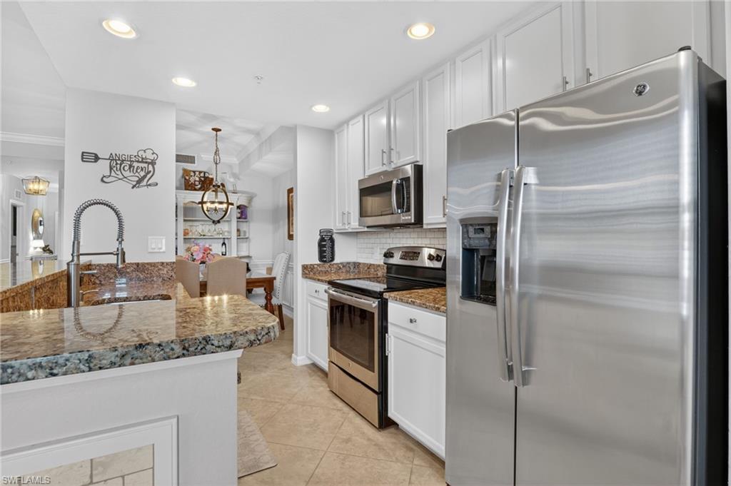 9513 Avellino WAY 2014