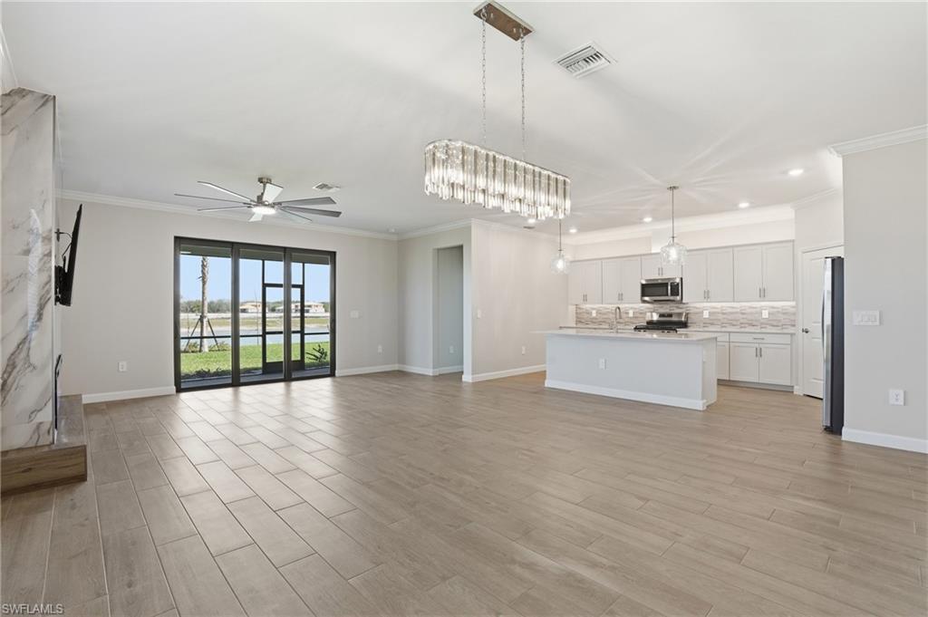 20146 Cardona CT