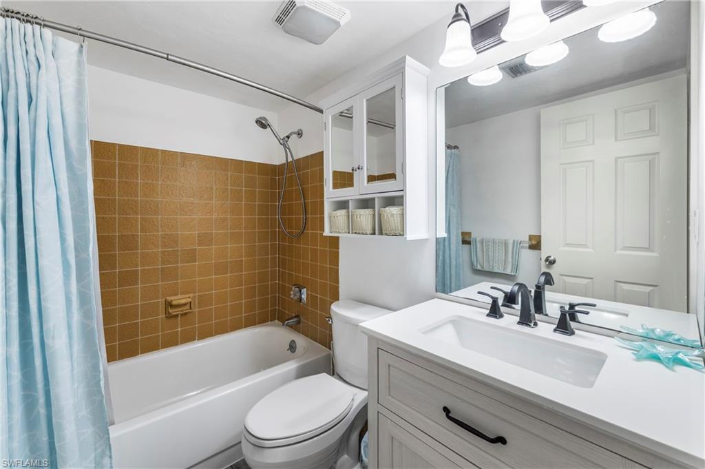 20 Greenbrier ST 3-205