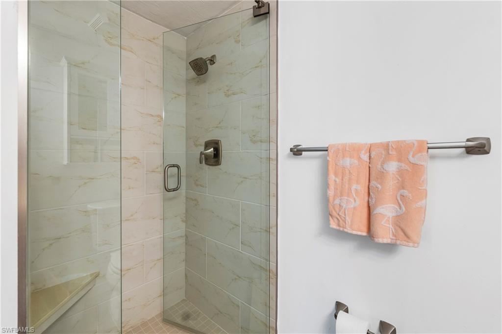 20 Greenbrier ST 3-205