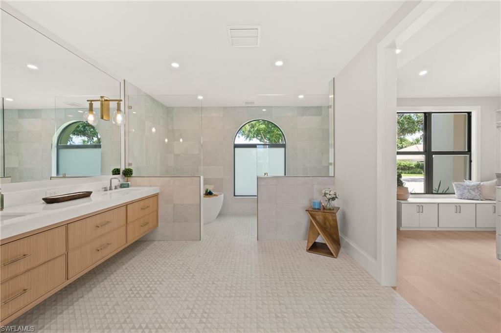 207 Monterey DR