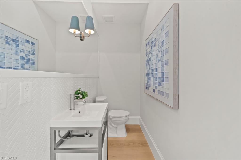 207 Monterey DR