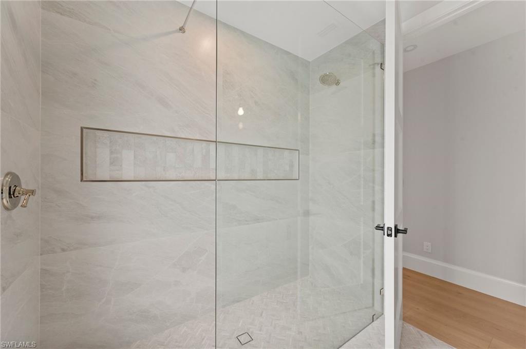207 Monterey DR