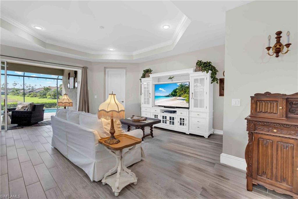 11509 Grey Egret CIR