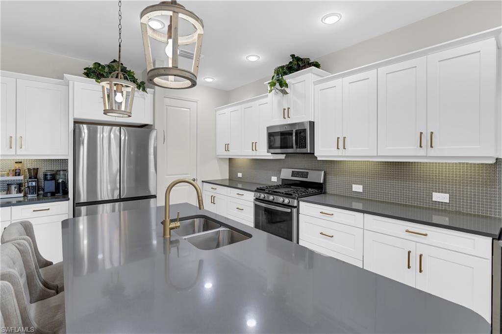 11509 Grey Egret CIR