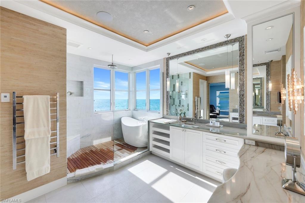 103 Saint Lucia LN