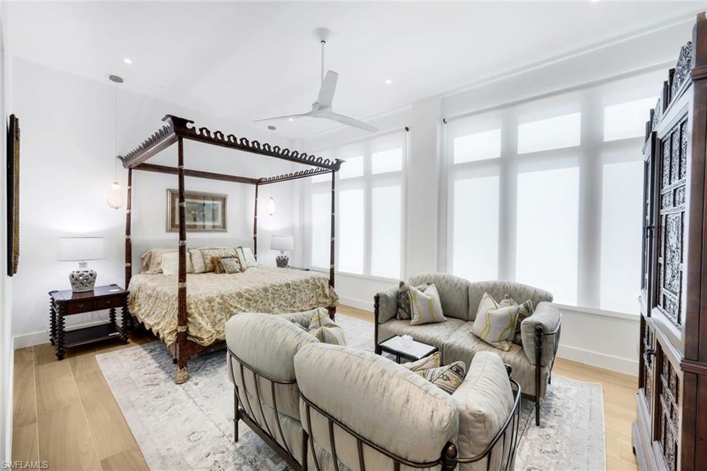 103 Saint Lucia LN