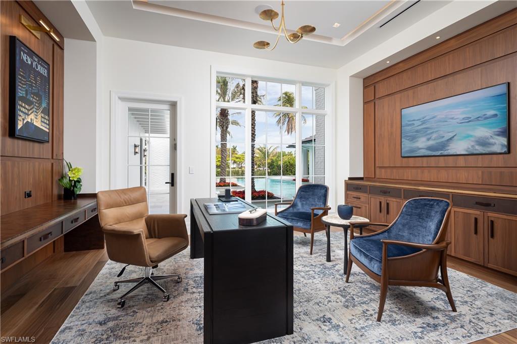 616 BOUGAINVILLEA RD