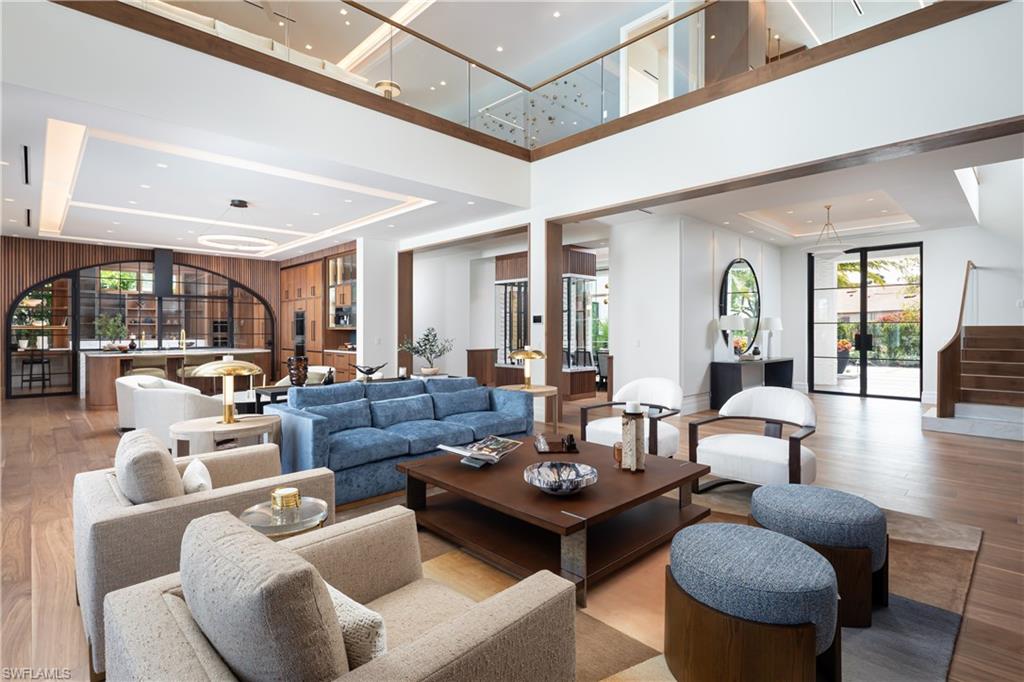 616 BOUGAINVILLEA RD