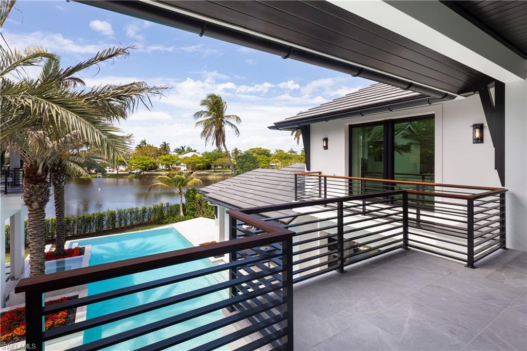 616 BOUGAINVILLEA RD