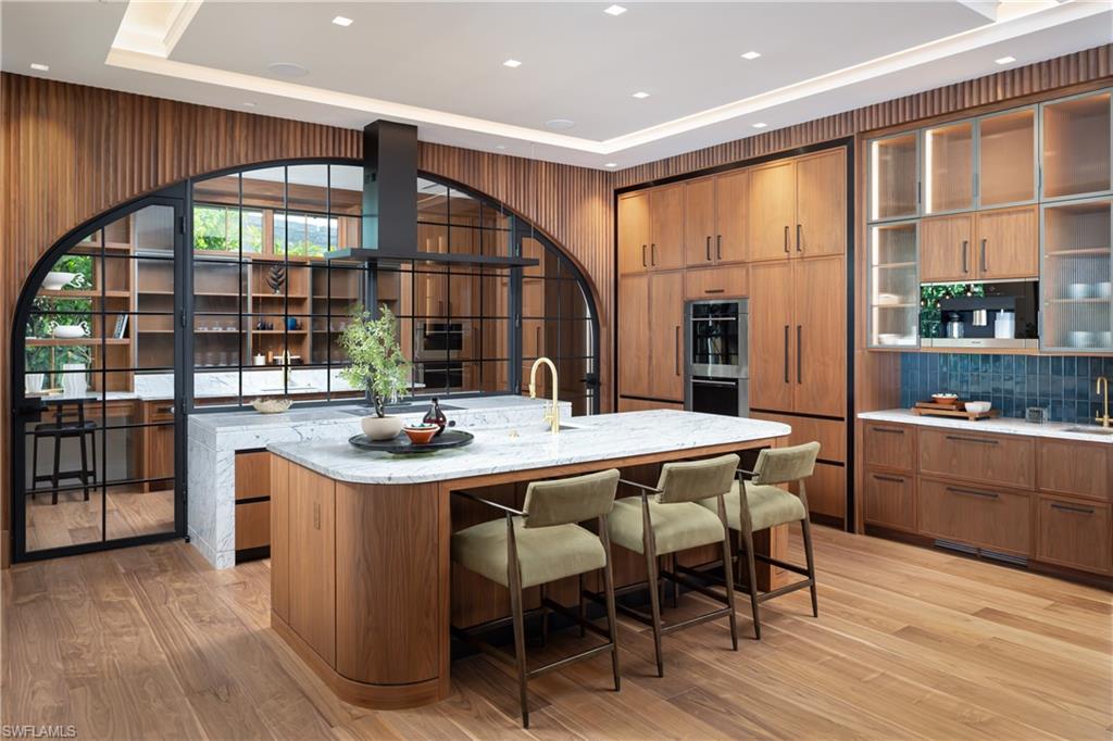 616 BOUGAINVILLEA RD