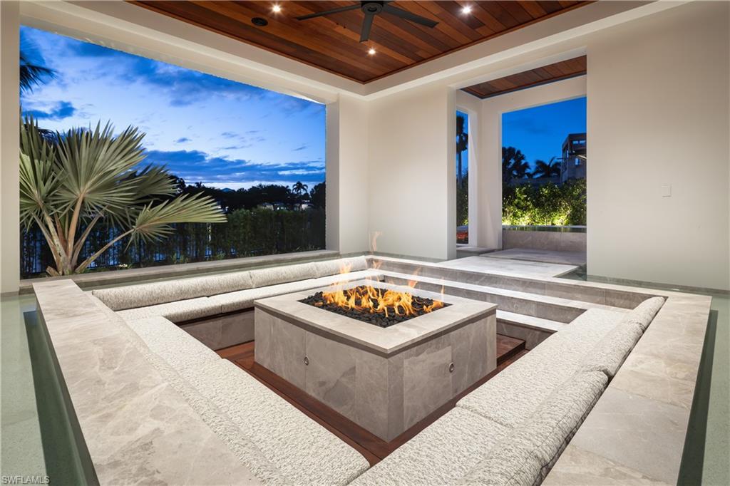 616 BOUGAINVILLEA RD