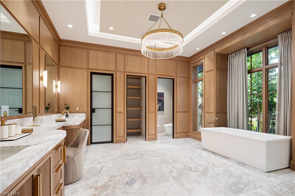 616 BOUGAINVILLEA RD