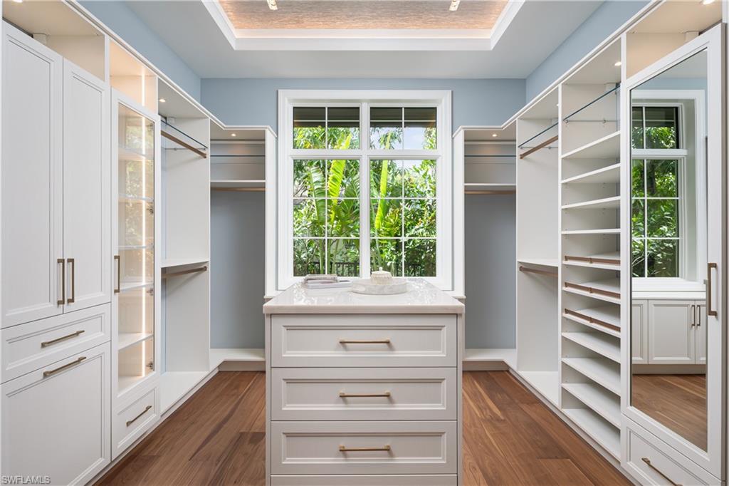 616 BOUGAINVILLEA RD