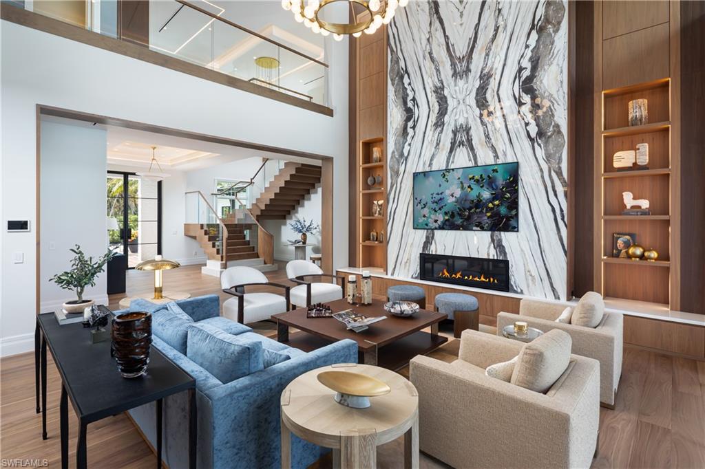 616 BOUGAINVILLEA RD