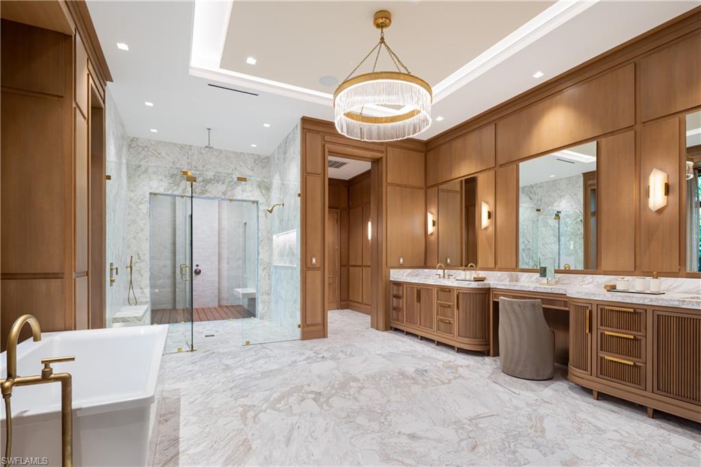 616 BOUGAINVILLEA RD