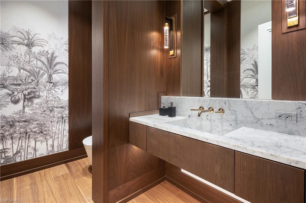 616 BOUGAINVILLEA RD