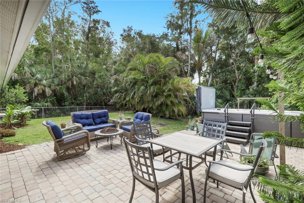 5810 Lancewood WAY