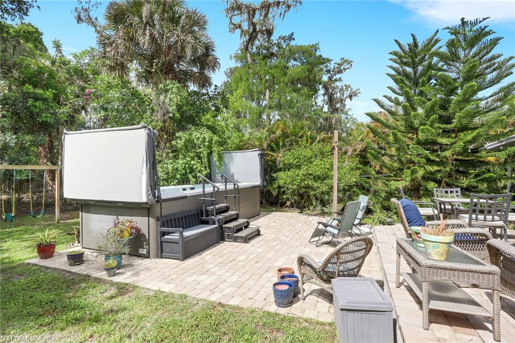 5810 Lancewood WAY