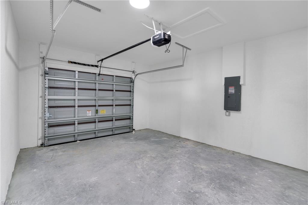 446-4448 24th ST SW